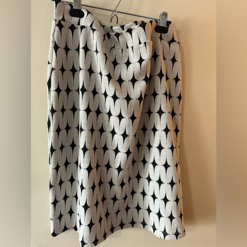 Stretchy pencil skirt, EUC